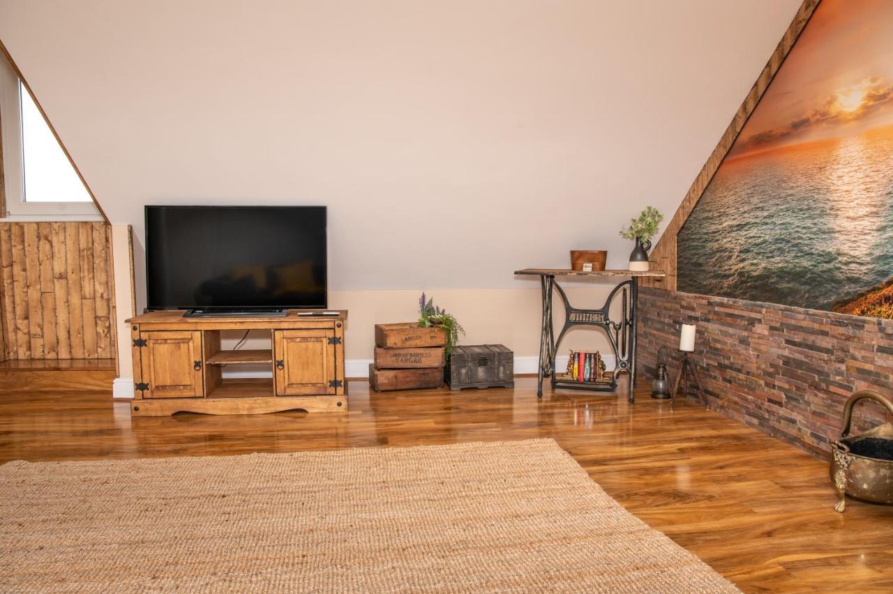 Cornish Tin Mine Themed Apartment Сент-Остел Экстерьер фото